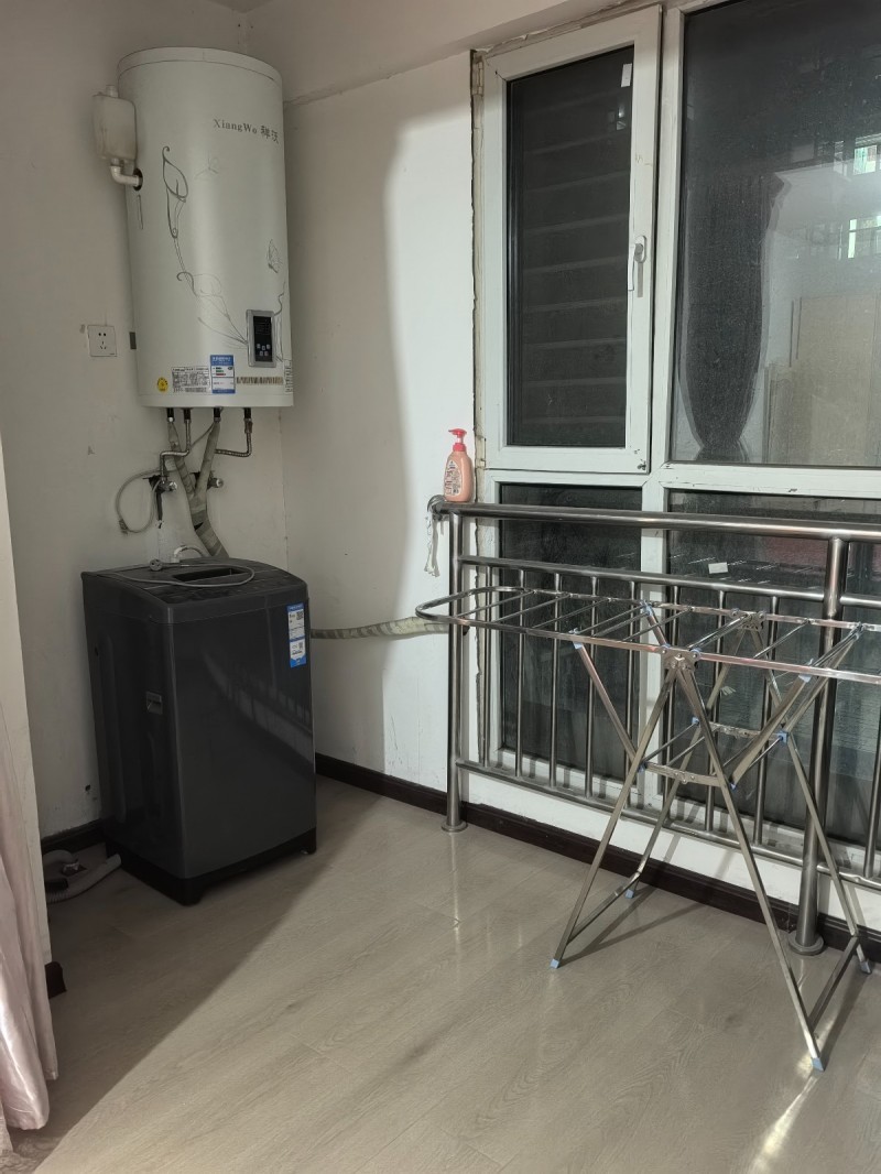 房屋出租：惠泽园三期，简装，家具家电齐全，拎包入住。（第 3 张）