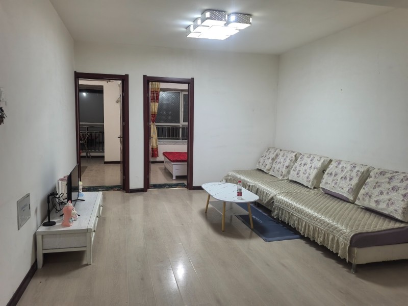 房屋出租：惠泽园三期，简装，家具家电齐全，拎包入住。（第 1 张）