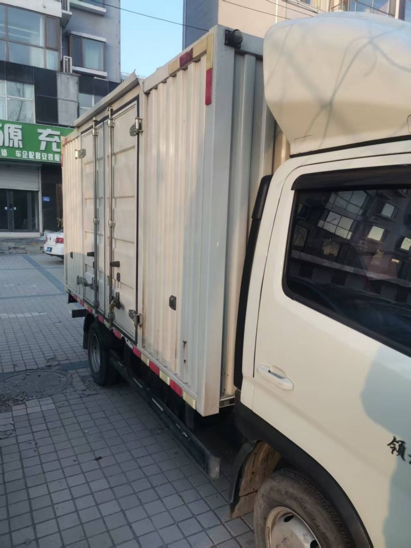 箱货，领航S1，3.7车箱，汽油车跑了3万多公里八成新，卖42000元（第 3 张）
