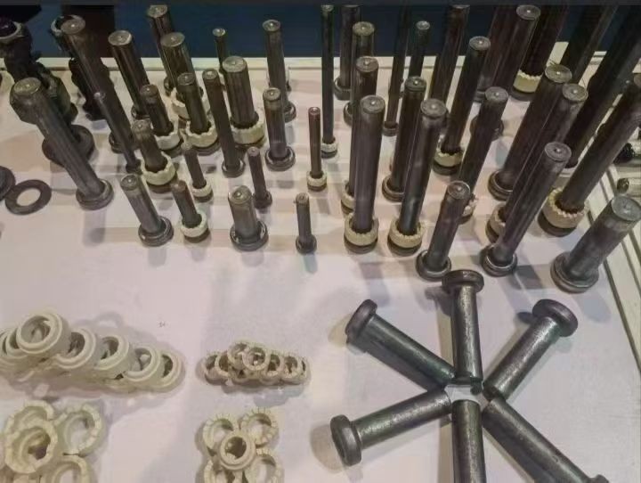 邯郸市昊坤永固紧固件制造有限公司
专注标准件20年 只为更专业
公司技术力量（第 5 张）