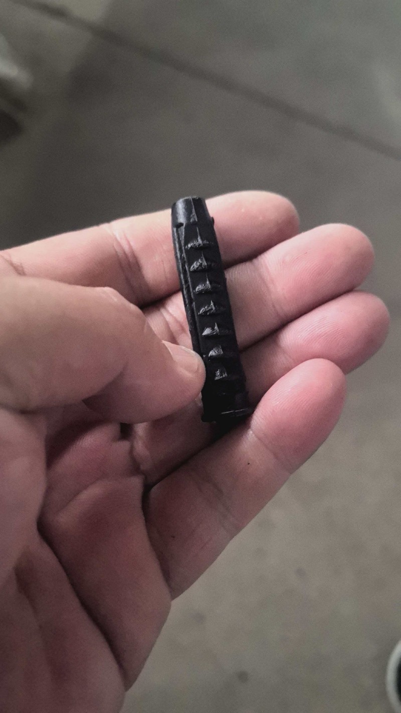 厂家专业生产小黄鱼，小黑鱼，小绿鱼等各种规格型号的塑料胀塞。
全网最低价，欢迎（第 1 张）