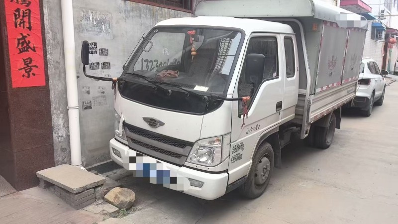 2024年9月上牌的货车，开了一年，因换车转让，车况准新！
•无事故、无水泡、（第 1 张）