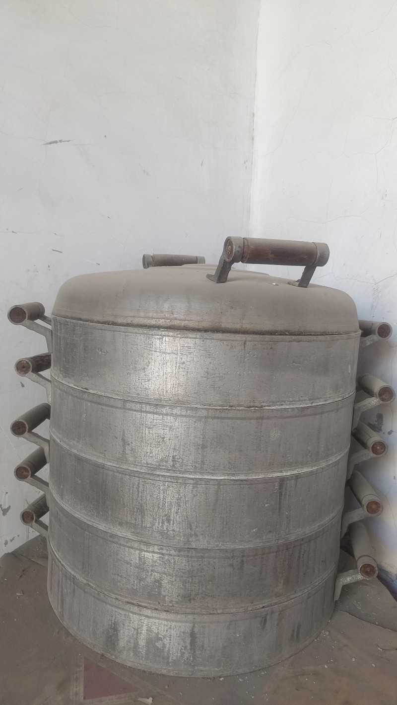铝锅出售，用了2年，260元，自提，地址：永年区刘营乡五里村，直径54.5厘米，（第 1 张）