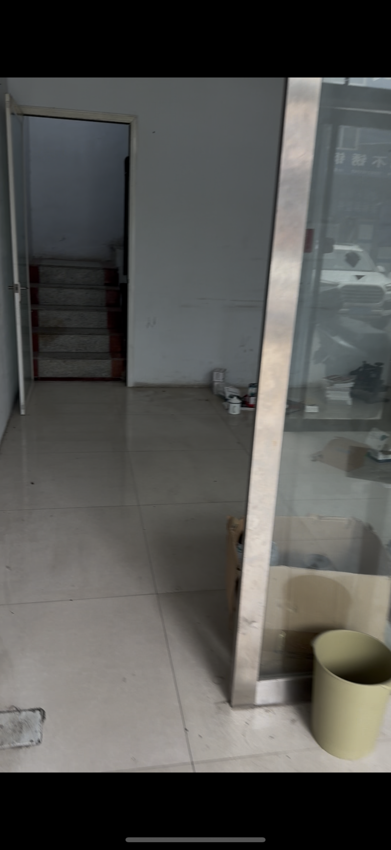飞宇20排b面门市出租，有厨房，2个卫生间，一楼有空调，二楼带四个工位，适合干网（第 2 张）