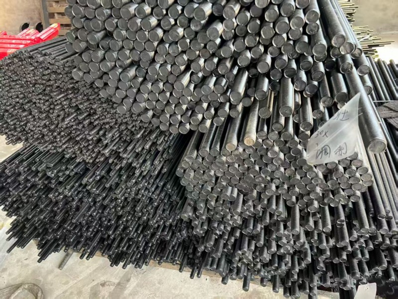 优冠1米丝杠
纯标M3-M48
精品丝杆M6-M36
45#发黑牙条M8-（第 6 张）