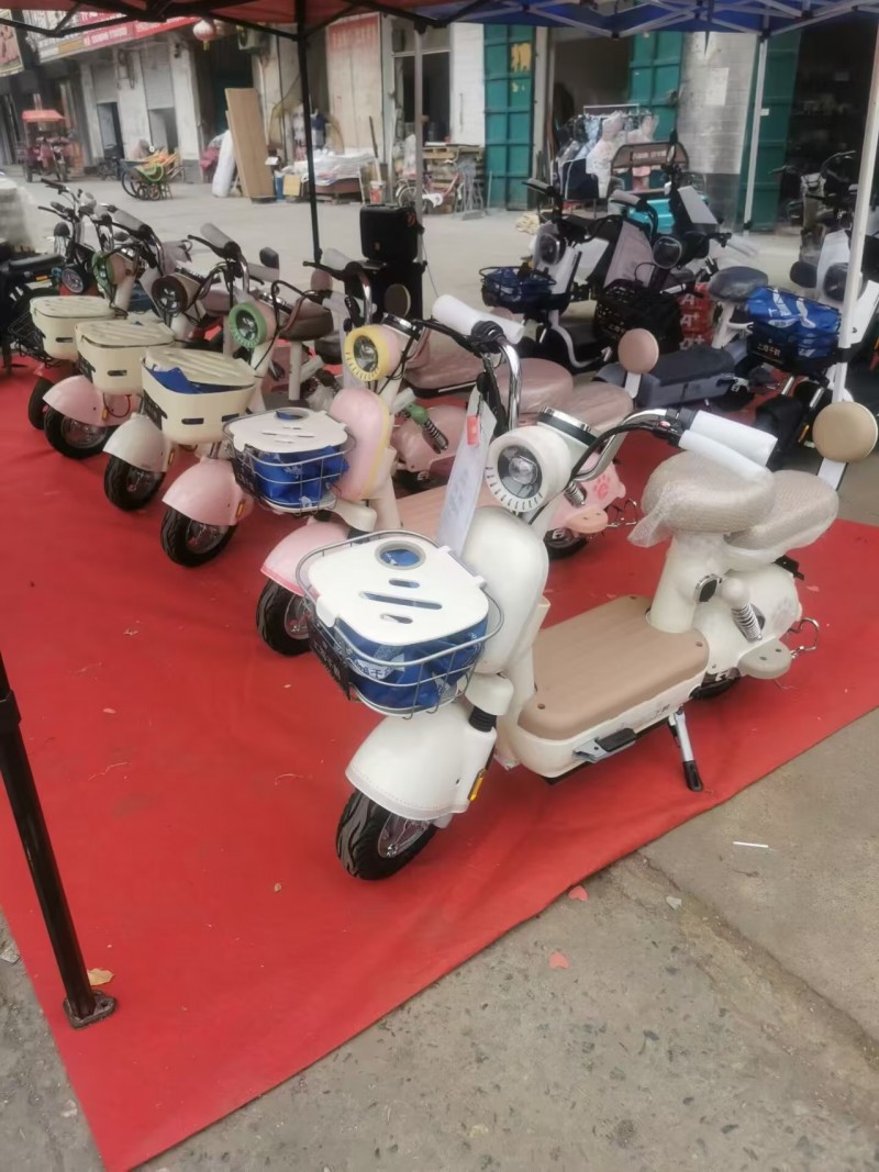 上海千鹤电动车，好品质千鹤造，裸车换购价799-1199元，3年质保
电车有需（第 1 张）