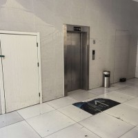 门市出租 
本楼房4层，出租800平方。可整租可分租。出租范围，民房、公寓、宾（第 4 张）