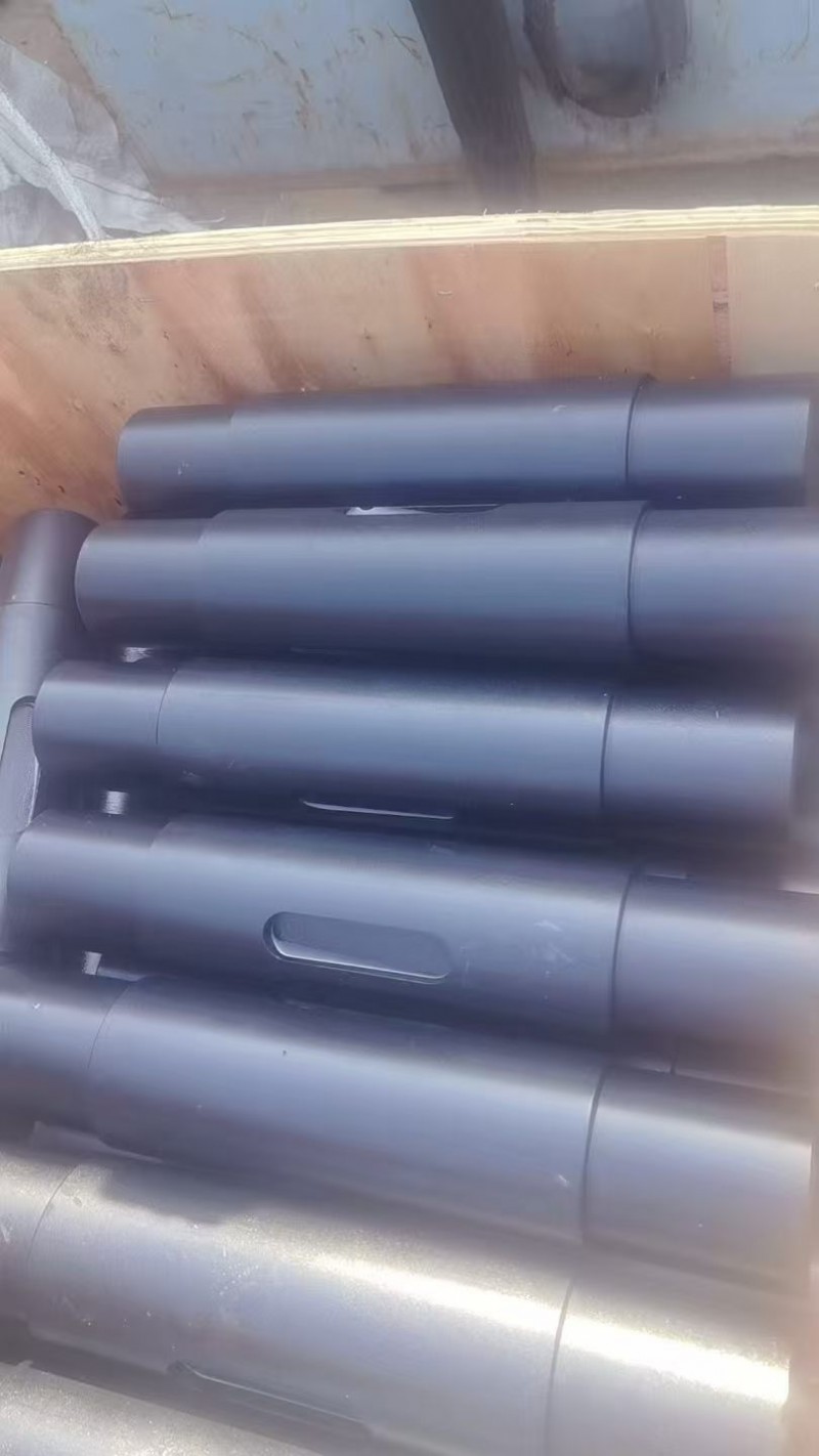 新上专业发黑设备
最长两米，直径不限
质量第一  一吨以上管拉管送（第 1 张）