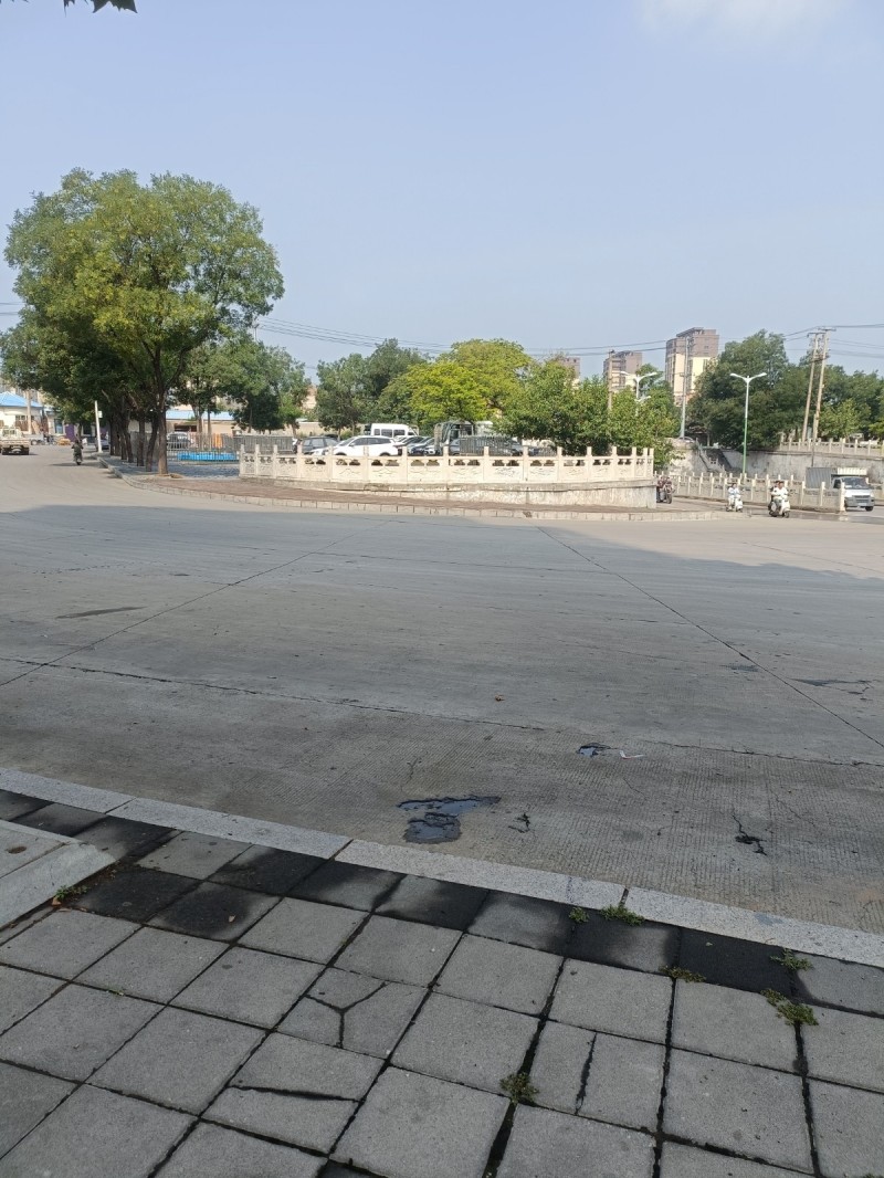 洺关健康街北地道桥边，交通方便，位置便利适合各种生意（第 2 张）