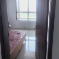 名关飞宇南区出租，家具齐全，拎包入住。中间楼层无遮挡采光好。（第 3 张）