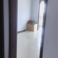 名关飞宇南区出租，家具齐全，拎包入住。中间楼层无遮挡采光好。（第 4 张）
