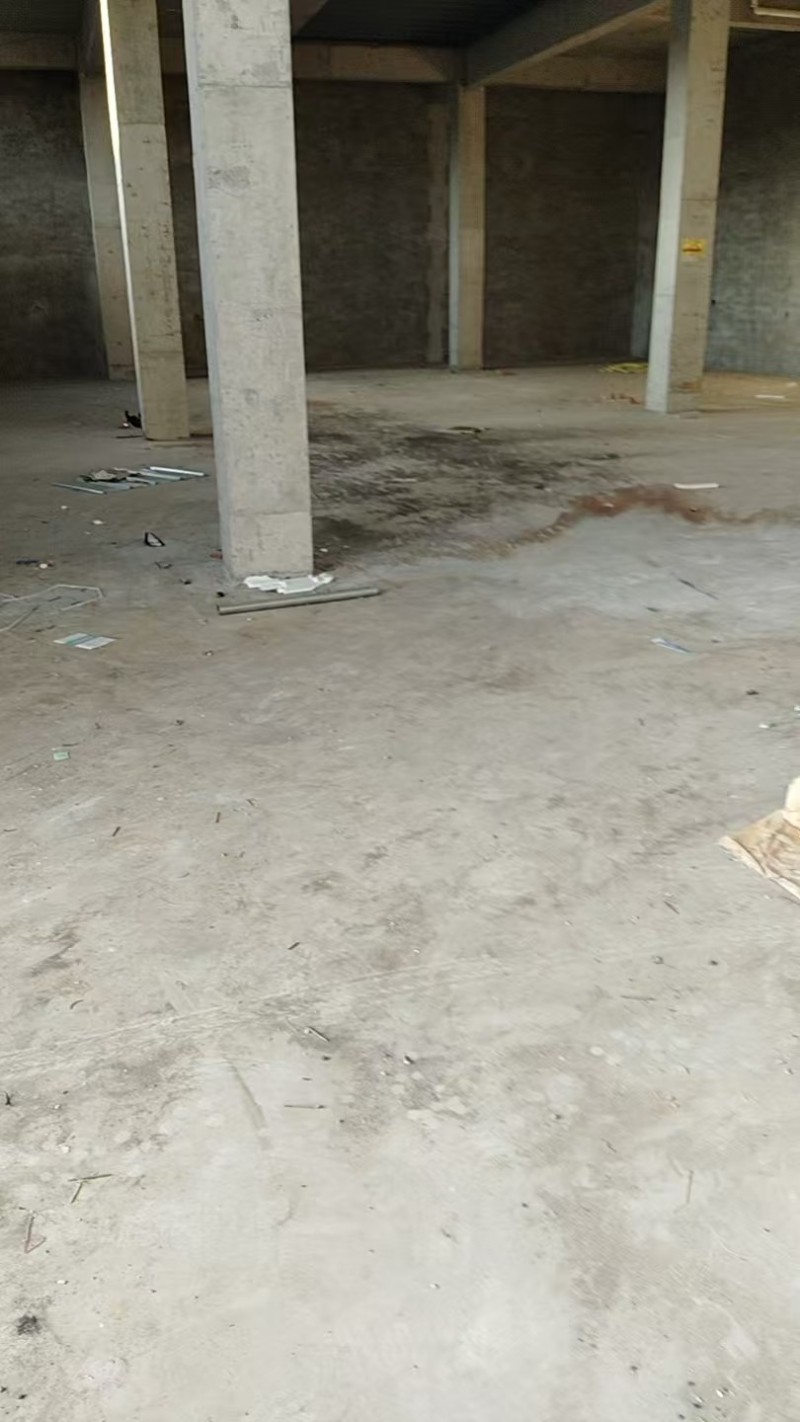 柴凹村临街出租仓库280平，地理位置优越，租金便宜有意者电话（第 1 张）