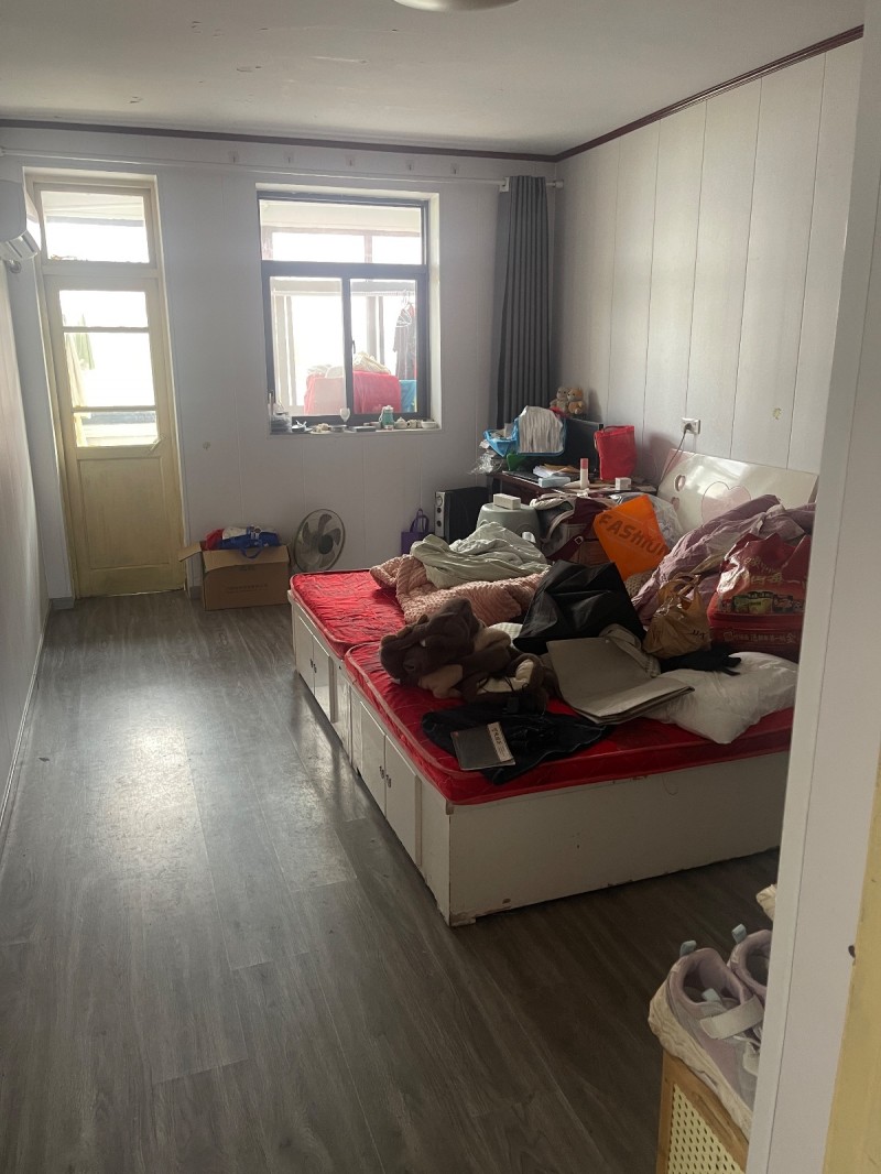 家具齐全，百货大楼西，（第 1 张）