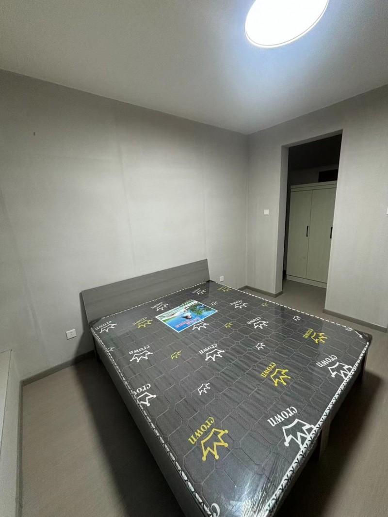 出租美畅世和府单元楼一套，简装，125平，三室一厅一卫，水电气齐全，家具家电齐全（第 5 张）